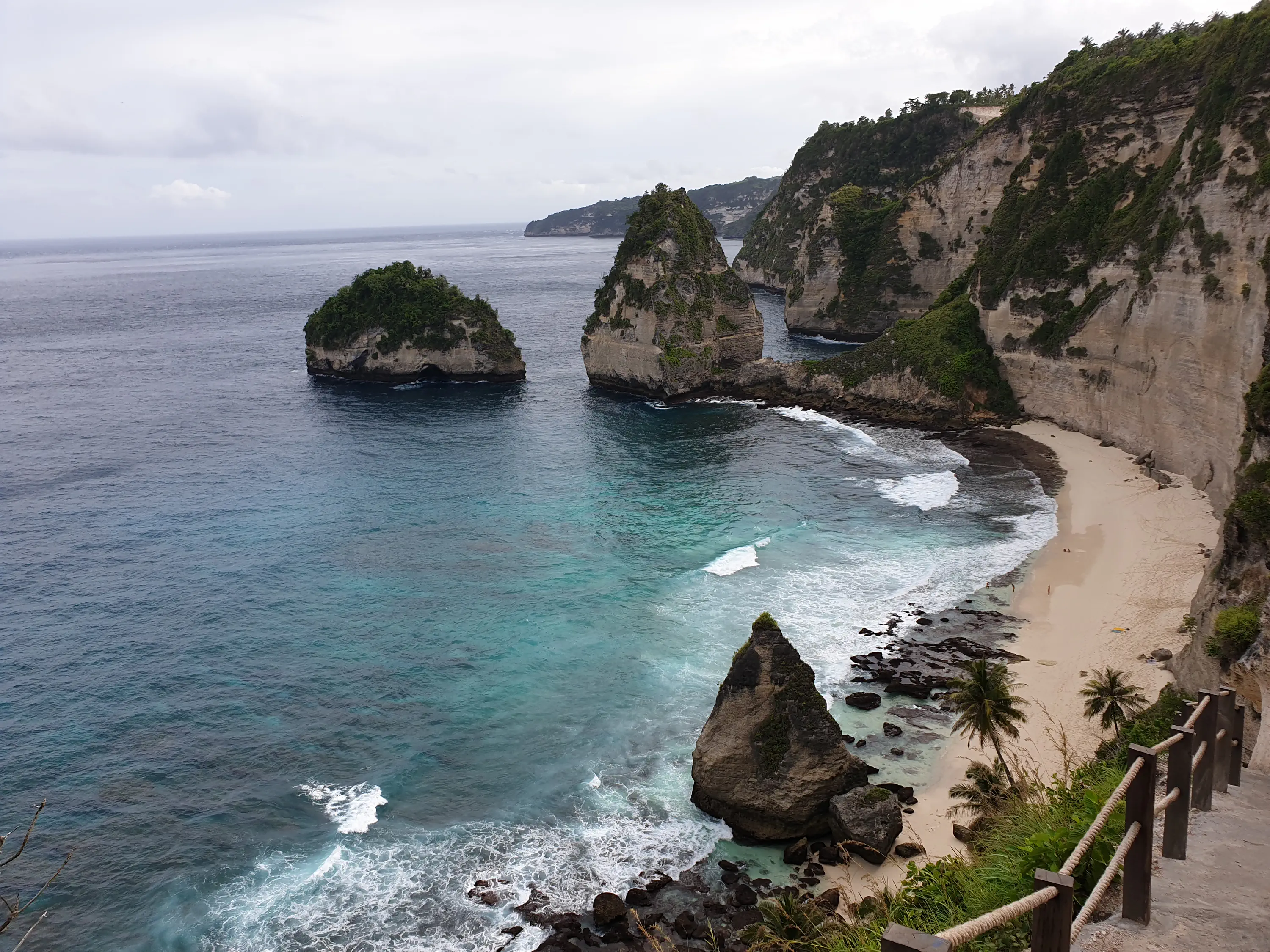 Kelingking Beach