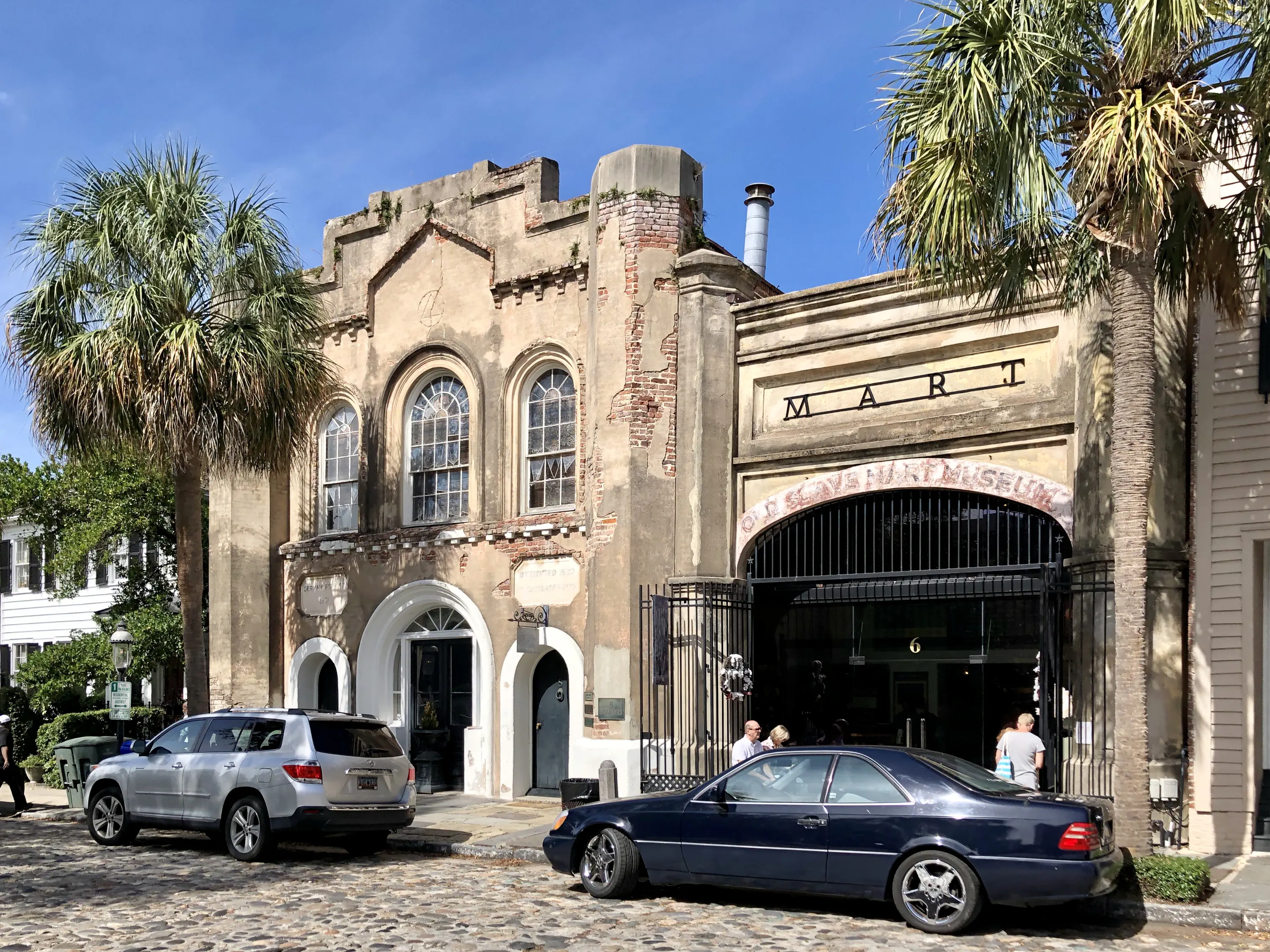 Old Slave Mart Museum